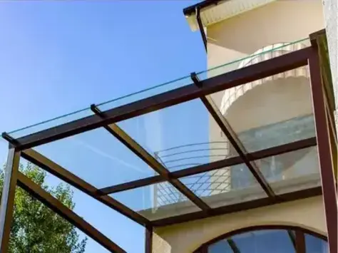 Крыша навеса: ТОП-5 самых популярных материалов 6 Polycarbonate.md Крыша навеса: ТОП-5 самых популярных материалов - Polycarbonate.md