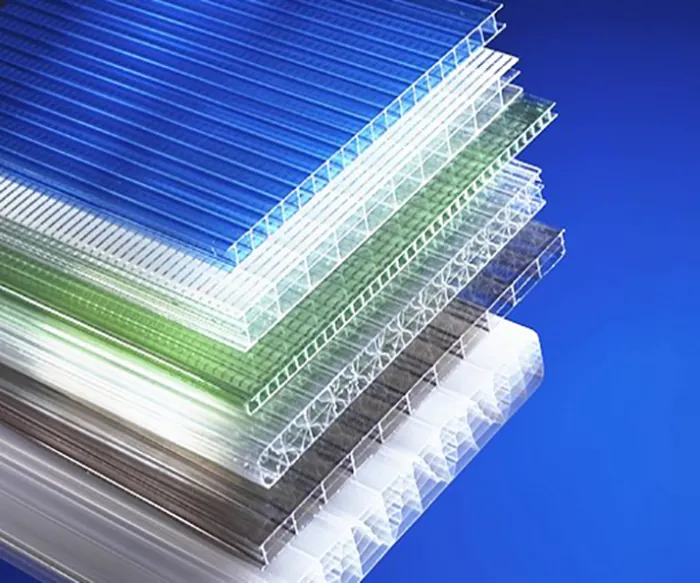 Поликарбонат для козырька: какой выбрать? 7 Polycarbonate.md Policarbonat pentru copertină: pe care să-l alegi? - Polycarbonate.md